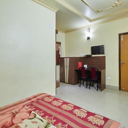 Atithi Inn Колката Екстериор снимка