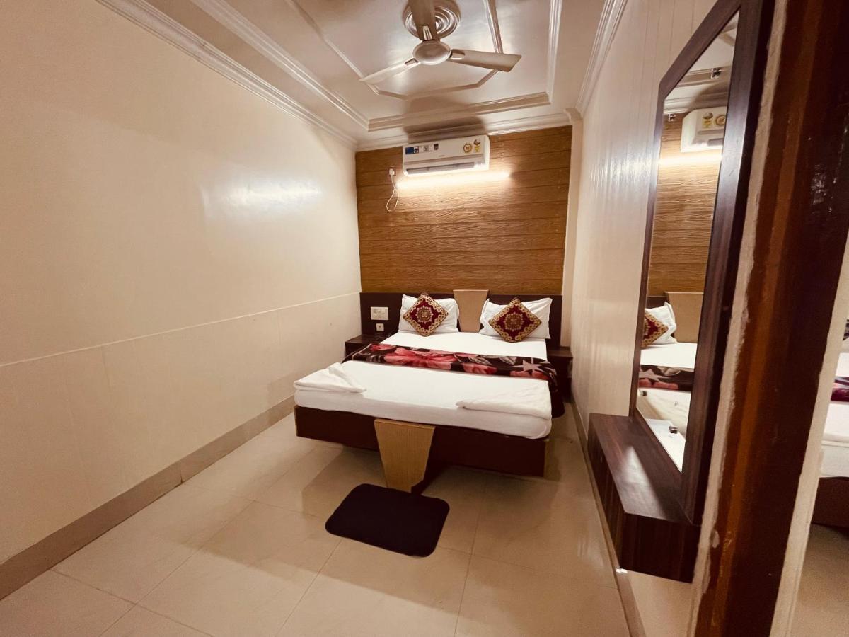 Atithi Inn Колката Екстериор снимка