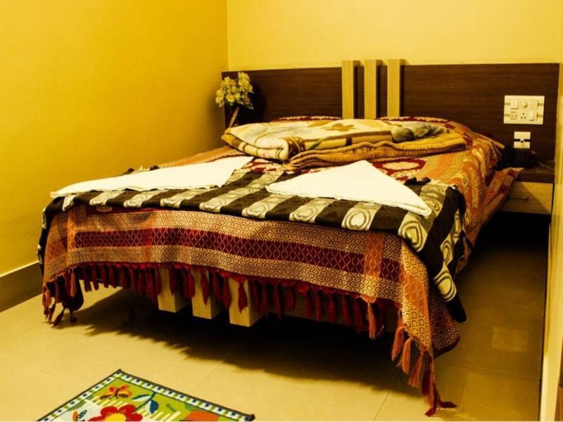 Atithi Inn Колката Екстериор снимка