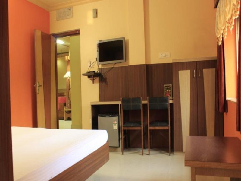 Atithi Inn Колката Екстериор снимка