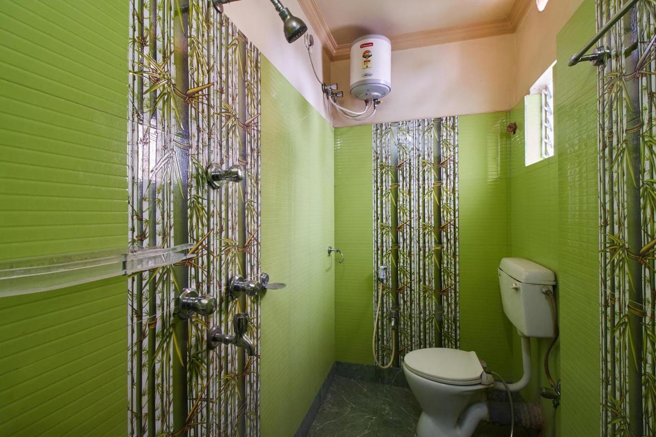 Atithi Inn Колката Екстериор снимка